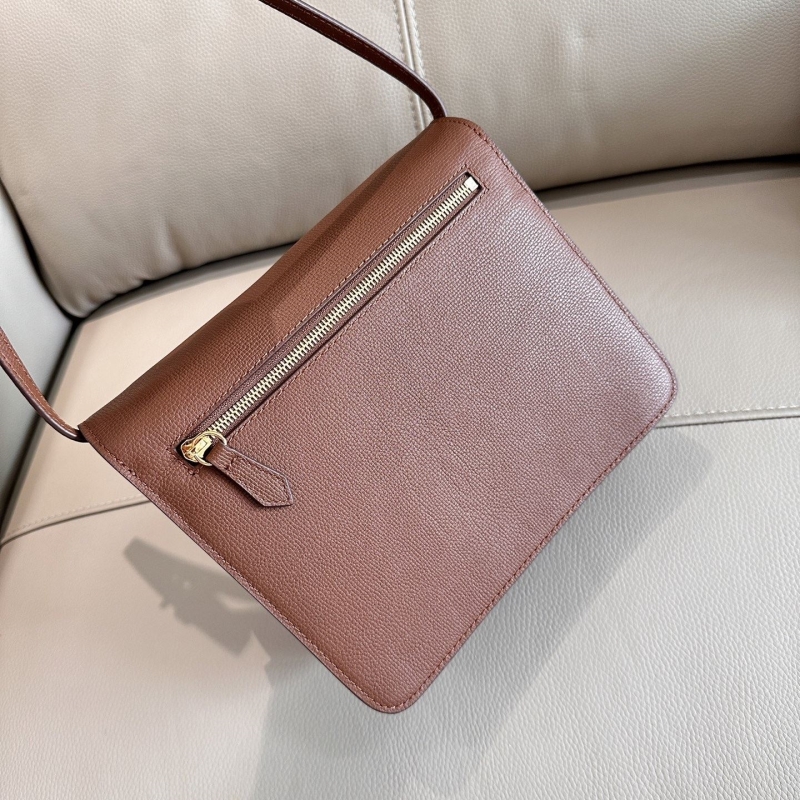 Bv*b*rry satchel bags